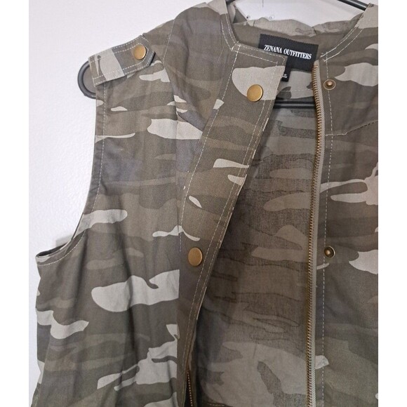 Zenana Outfitters Utility Vest Camo Hooded Sleeveless Jacket Women's Medium - Picture 7 of 9